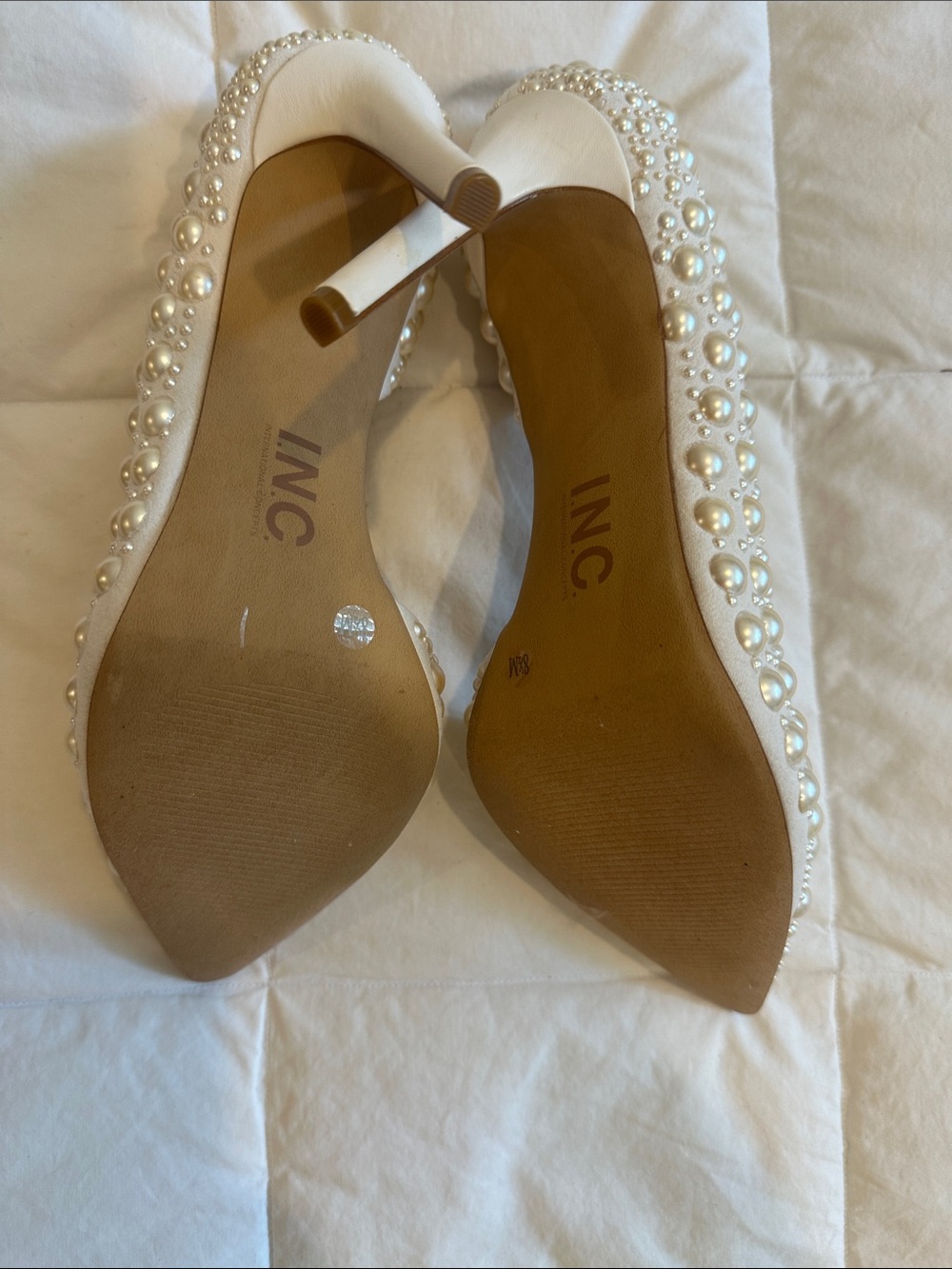 INC International Concepts White Pearl-Embellished Pointed Toe Pumps. Never worn - Picture 4 of 5